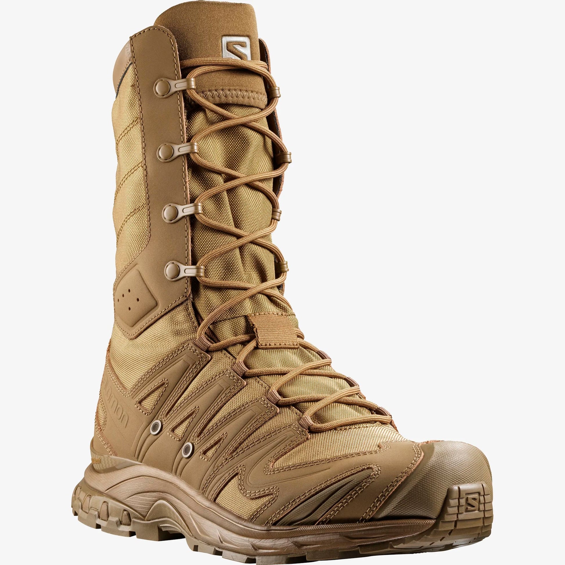  Botas Salomon XA Forces Jungle Coyote vista frontal, ajuste con cordones y construcción táctica liviana  